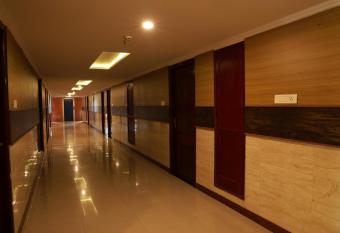Hotel PVK Grand Dindigul has Balcony rooms
