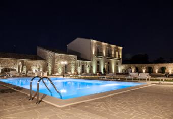 Casale 1821 allows 18 year olds to book a room