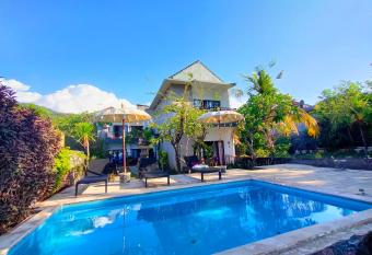 Bali Yogi has Balcony rooms