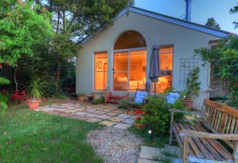 The Avenue at Montville Cottage allows 18 year olds to book a room