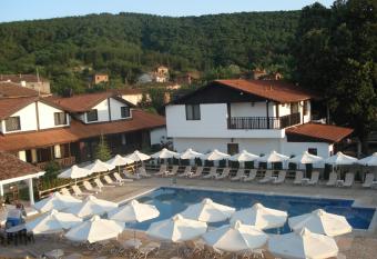 Hotel Bukor Shtepi Magnolia has Balcony rooms