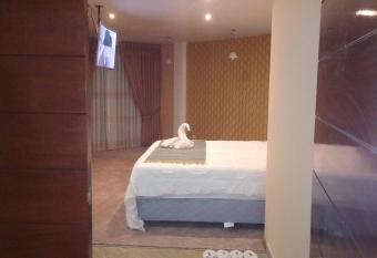 Familia Tome has rooms with a private hot tub