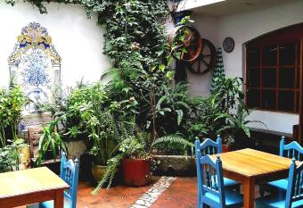 Do  a Esther Otavalo allows 18 year olds to book a room