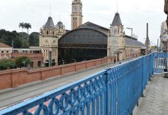 Balcony Hostel Hotel allows 18 year olds to book a room