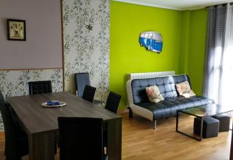 Apartamento Golf Buenas Vistas allows 18 year olds to book a room