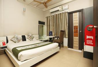 Hotel Sundaram allows 18 year olds to book a room