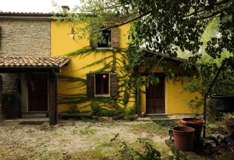 B&B Ca del Gallo has Balcony rooms