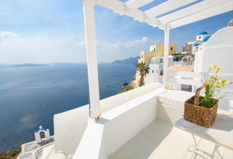 Menias Cave House has Balcony rooms