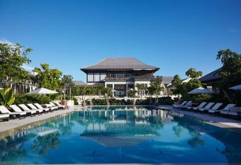 The Island House has Balcony rooms