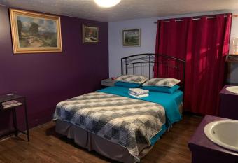 Nisku Guest House allows 18 year olds to book a room