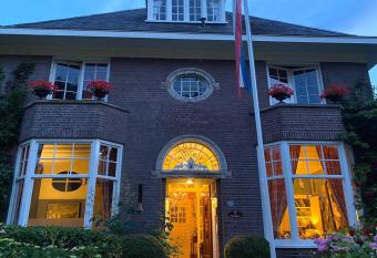 Deventer Heritage en Boutique B&B museumhuis Huize  allows 18 year olds to book a room