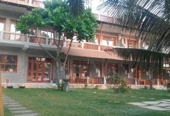 Relax Beach Resort has Smoking/Balcony rooms