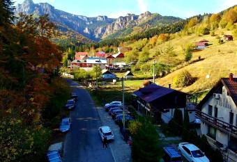 Pensiunea Bia Papadia has Balcony rooms