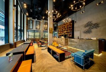 Hotel Yan has Balcony rooms