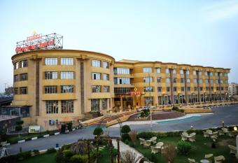 Jewel Glorious Hotel allows 18 year olds to book a room