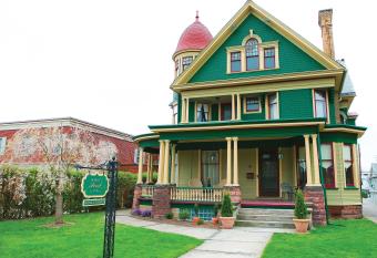 Market Street Inn has Balcony rooms