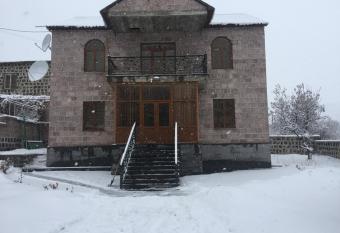 Villa Kecharetsi has Balcony rooms