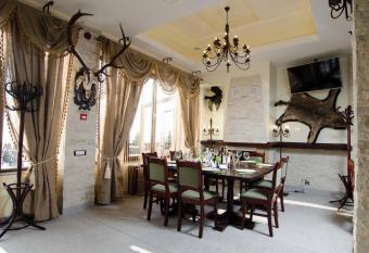 Taverna Olteanului has Balcony rooms