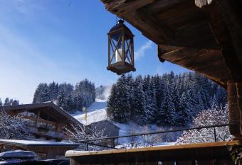 MyApart 1709 has Balcony rooms