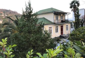 Guest House Lasha allows 18 year olds to book a room