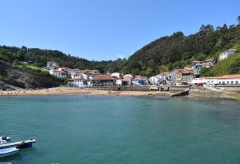 Hotel Imperial has Smoking/Balcony rooms