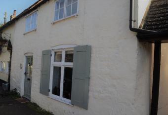 Bell Cottage allows 18 year olds to book a room