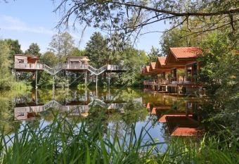 Baumhaushotel Oberbayern has Balcony rooms