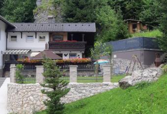 Apartment Tarman has Balcony rooms