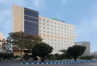 Holiday Inn Express Hyderabad HITEC City, an IHG Hotel allows 18 year olds to book a room