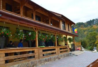 Pensiunea Mihaiu Sasului has Balcony rooms