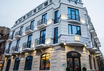 Tbilisi Inn allows 18 year olds to book a room