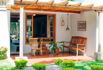 La Bicicleta Hostal has Balcony rooms