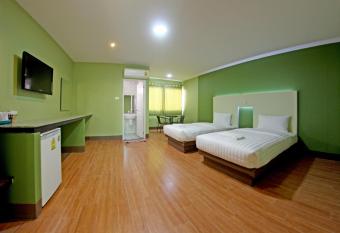 Central Park Hotel has Balcony rooms