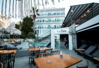 Kiani Akti has Balcony rooms