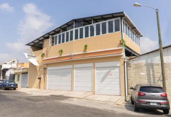 Euro Hostal has Balcony rooms