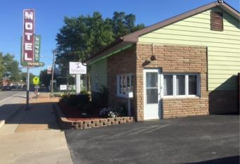 Sunset Motel allows 18 year olds to book a room