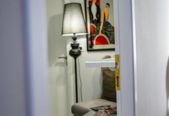 Univers Resort has rooms with a private hot tub