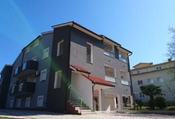 Apartments Barbic has Balcony rooms