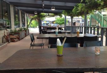 Coach House Inn has Balcony rooms