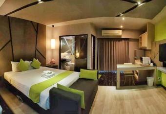 3Season allows 18 year olds to book a room