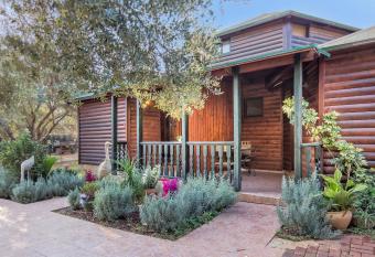 Lavender In The Mountains has Balcony rooms