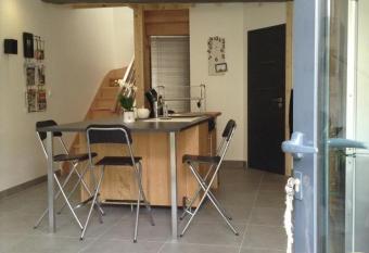 Les Co G  te has Balcony rooms