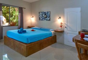 Playa Negra Surf Lodge allows 18 year olds to book a room