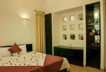 Le Dung Hotel & Spa has Smoking rooms