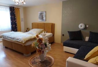 Hotel Olga has Balcony rooms