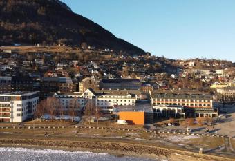 Park Hotel Vossevangen allows 18 year olds to book a room