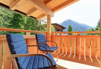 K  sslerhof has Balcony rooms