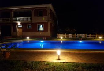 El Manantial B&B allows 18 year olds to book a room