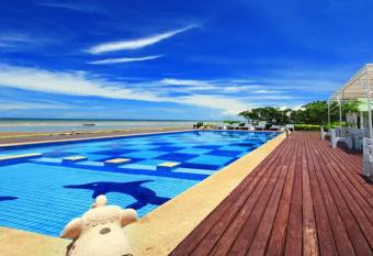 Sea-Sky Resort has Balcony rooms