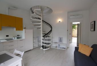 Casa Mama allows 18 year olds to book a room